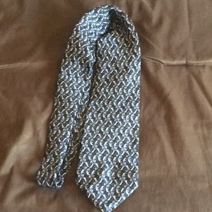 8/15 Blue, gold & black pattern tie